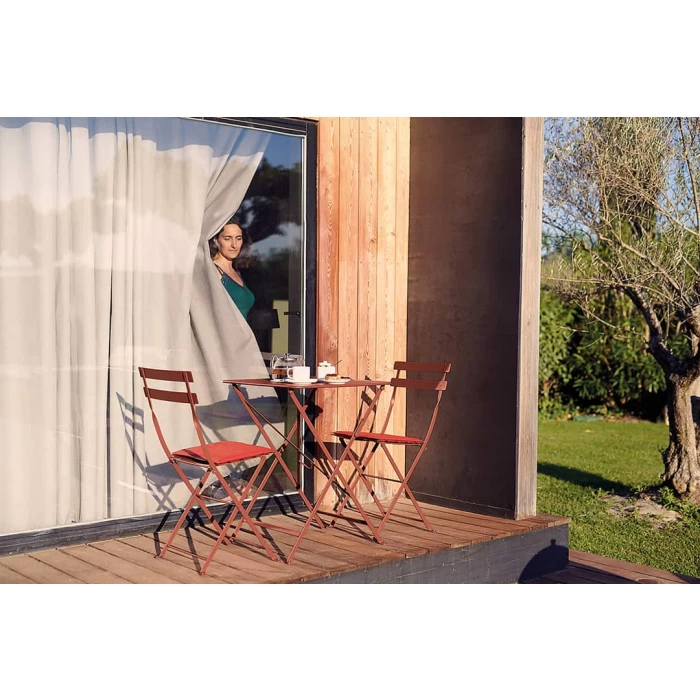 Chaise De Jardin Pliante FERMOB Bistro Métal - Ocre Rouge 4 Chaise De Jardin Pliante FERMOB Bistro Métal - Ocre Rouge – Image 2