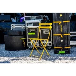 Chaise De Jardin Pliante FERMOB Bistro Métal - Miel -Faites partie du mobilier de jardin. 010173 chaise de jardin pliante fermob bistro metal miel ambiance 3