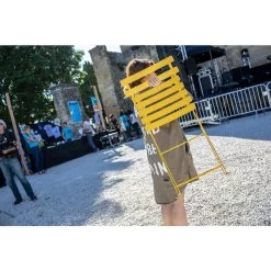 Chaise De Jardin Pliante FERMOB Bistro Métal - Miel -Faites partie du mobilier de jardin. 010173 chaise de jardin pliante fermob bistro metal miel transport 1