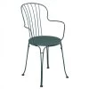 Fauteuil De Jardin Empilable FERMOB Opéra + - Gris Orage -Faites partie du mobilier de jardin. 091226 fauteuil jardin empilable fermob opera plus gris orage