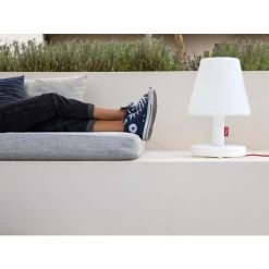 Lampe Fatboy Edison The Medium -Faites partie du mobilier de jardin. 103066 lampe fatboy edison the medium ambiance jour 2