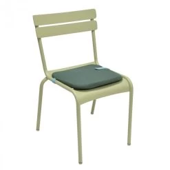 Galette Color Mix Pour Chaise FERMOB Monceau - Vert Safari -Faites partie du mobilier de jardin. 2721 coussin galette vert ambiance 3