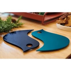 Dessous De Plat FERMOB Oiseaux - Bleu Abysse / Acapulco -Faites partie du mobilier de jardin. 300209 dessous plat fermob oiseaux abysse acapulco ambiance