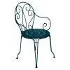 Fauteuil De Jardin Empilable FERMOB Montmartre - Bleu Acapulco -Faites partie du mobilier de jardin. 377 21 bleu acapulco fauteuil 1