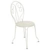 Chaise De Jardin Empilable FERMOB Montmartre - Gris Argile -Faites partie du mobilier de jardin. 4601a5 chaise jardin empilable fermob montmartre gris argile