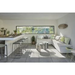 Tabouret De Jardin FERMOB Cocotte - Blanc Coton -Faites partie du mobilier de jardin. 470201 tabouret jardin fermob cocotte blanc coton ambiance 1