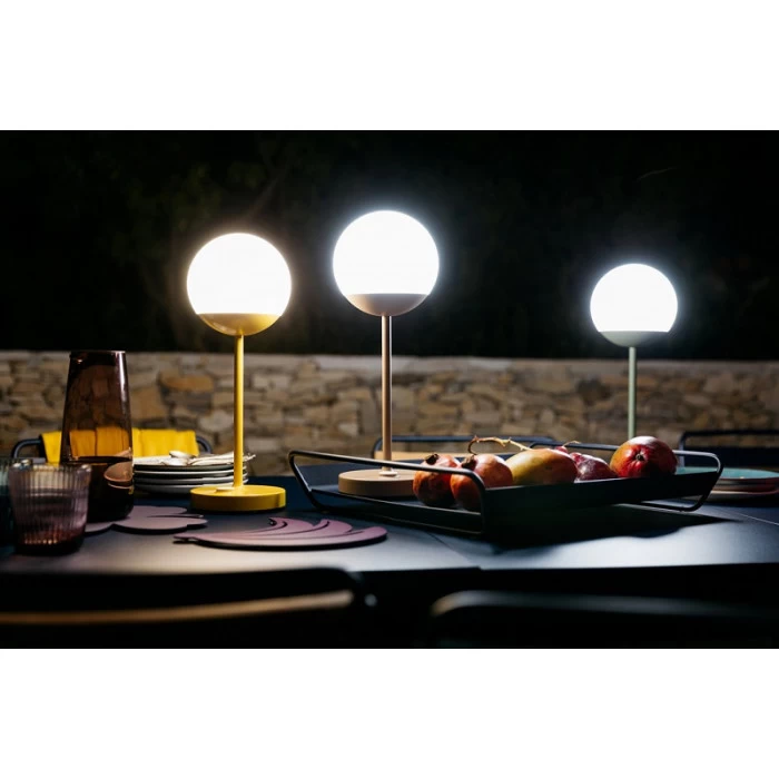 Lampe FERMOB Mooon! - Miel 8 Lampe FERMOB Mooon! - Miel – Image 6