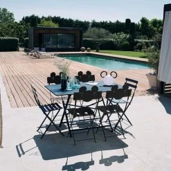 Chaise De Jardin Pour Enfant FERMOB Bistro Mickey Mouse © - Réglisse -Faites partie du mobilier de jardin. chaise mickey fermob 8 1