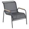 Fauteuil Lounge FERMOB Coolside - Carbone -Faites partie du mobilier de jardin. coolside fauteuil lounge carbone stereo 1
