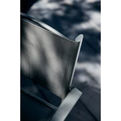 Fauteuil De Jardin Empilable FERMOB Costa - Carbone -Faites partie du mobilier de jardin. fauteuil costa dossier min 1