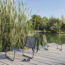 Chaise Basse De Jardin LAFUMA CB Batyline Iso - Océan -Faites partie du mobilier de jardin. lfm1210.8547 chaise basse jardin lafuma cb batyline iso ocean ambiance 2