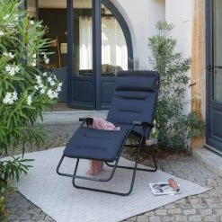 Fauteuil Relax Pliant LAFUMA RSX Clip AirComfort XL - Acier -Faites partie du mobilier de jardin. lfm2041.6135 fauteuil relax pliant lafuma rsx clip aircomfort xl acier ambiance