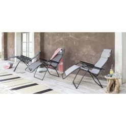 Fauteuil Relax Pliant LAFUMA Futura Batyline Duo - Écume -Faites partie du mobilier de jardin. lfm3113.6900 fauteuil relax pliant lafuma futura batyline duo ecume ambiance 3