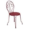 Chaise De Jardin Empilable FERMOB Montmartre - Piment -Faites partie du mobilier de jardin. montmartre chaise piment 1