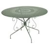 Table De Jardin 8 Personnes FERMOB Montmartre Ø 117 Cm - Cactus -Faites partie du mobilier de jardin. montmartre table d117 cactus 1