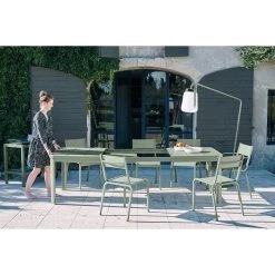 Table De Jardin 10 Personnes Avec 2 Rallonges FERMOB Oléron 155 / 255 X 100 Cm - Carbone -Faites partie du mobilier de jardin. oleron cactus maillane bookgss2020 sebastien erome 1 min 4