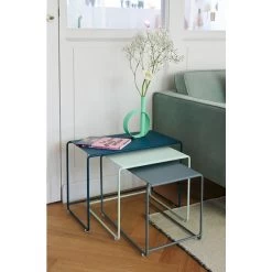 Lot De 3 Tables Basses Gigognes FERMOB Oulala - Bleu Acapulco / Menthe Glaciale / Gris Orage 15 Lot De 3 Tables Basses Gigognes FERMOB Oulala - Bleu Acapulco / Menthe Glaciale / Gris Orage -Faites partie du mobilier de jardin. oulala ios bleu acapulco menthe glaciale gris orage vert opaline indoor2022 lyon sebastien erome min